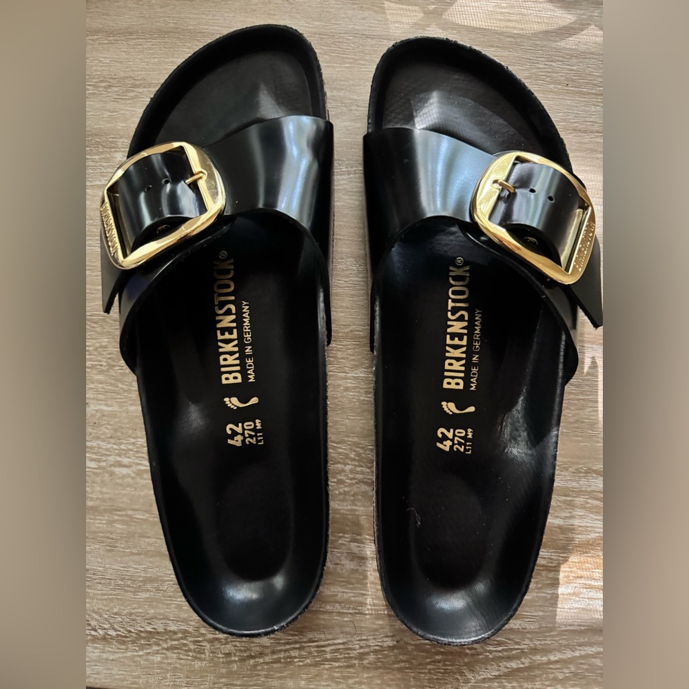 Birkenstock Madrid Big Buckle 
Black patent